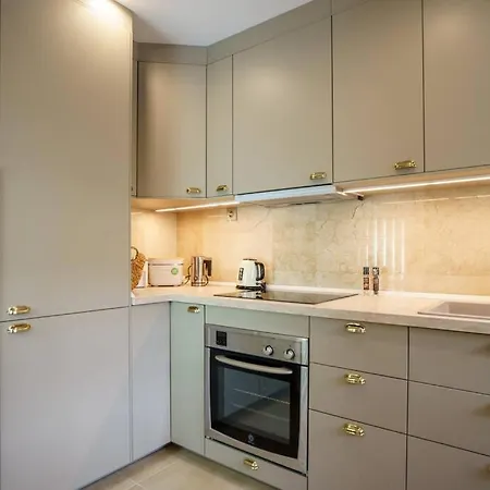 Luxury Escape Apartment *